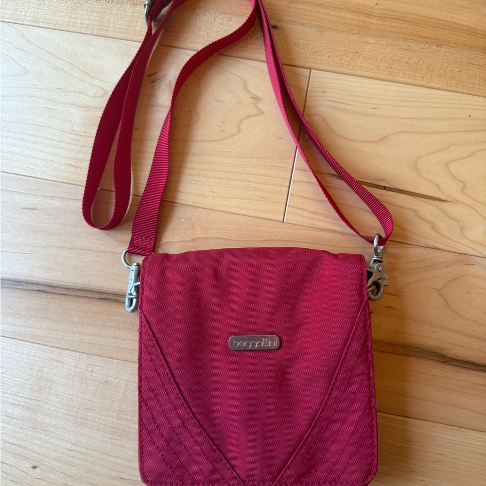 Red Baggallini Crossbody Bag